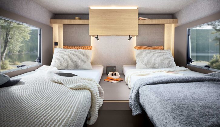 The fixed single beds in the CJ660