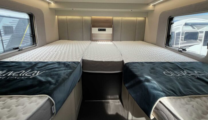The fixed single beds in the Voyager 584