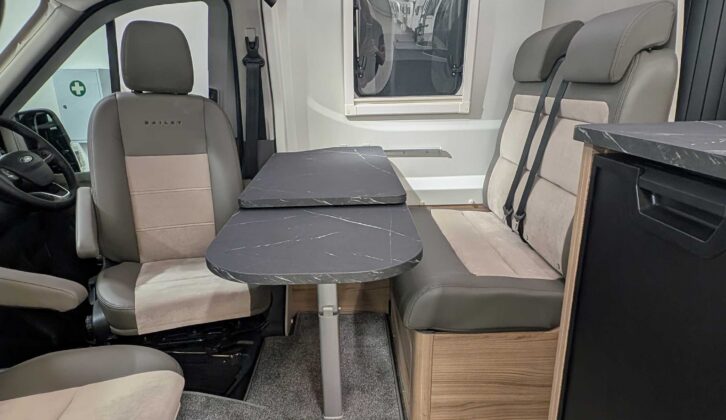 The B68's front dinette