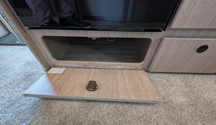 The locker under the oven